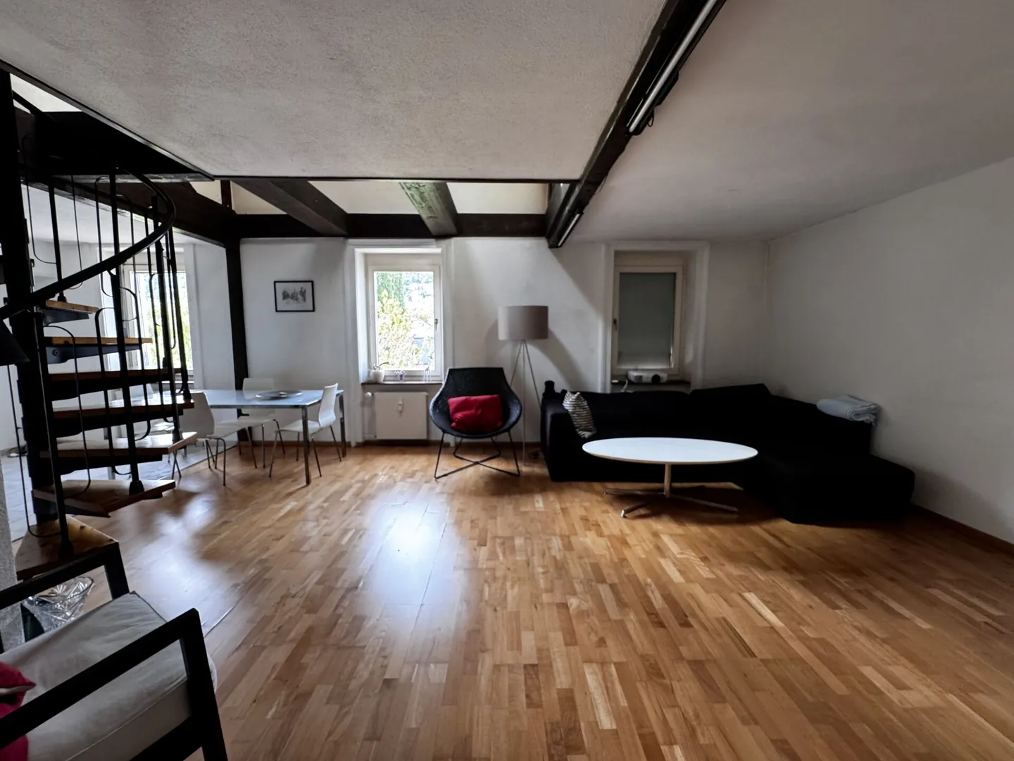 Appartamento cittadino di 4 stanze accogliente - Foto 4 di 10