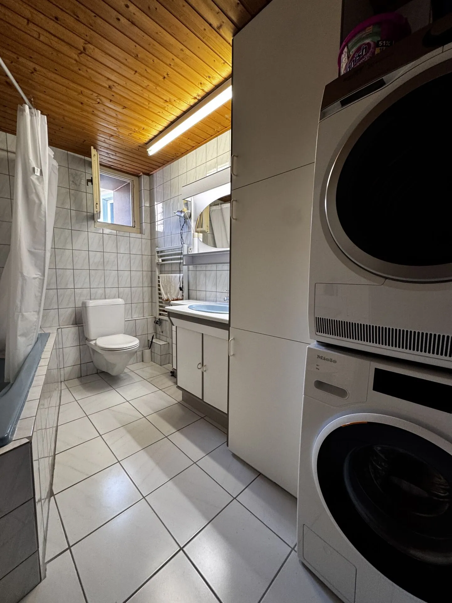 Appartamento cittadino di 4 stanze accogliente - Foto 5 di 10