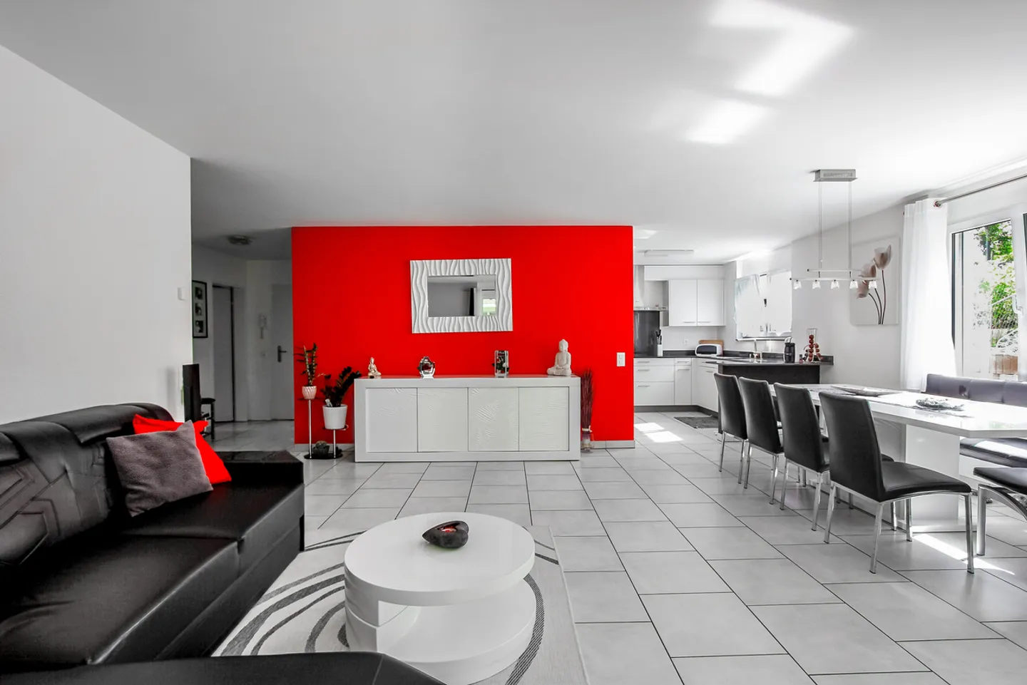 Vivere con idillio da giardino incluso 2 posti auto sotterranei - Foto 3 di 14