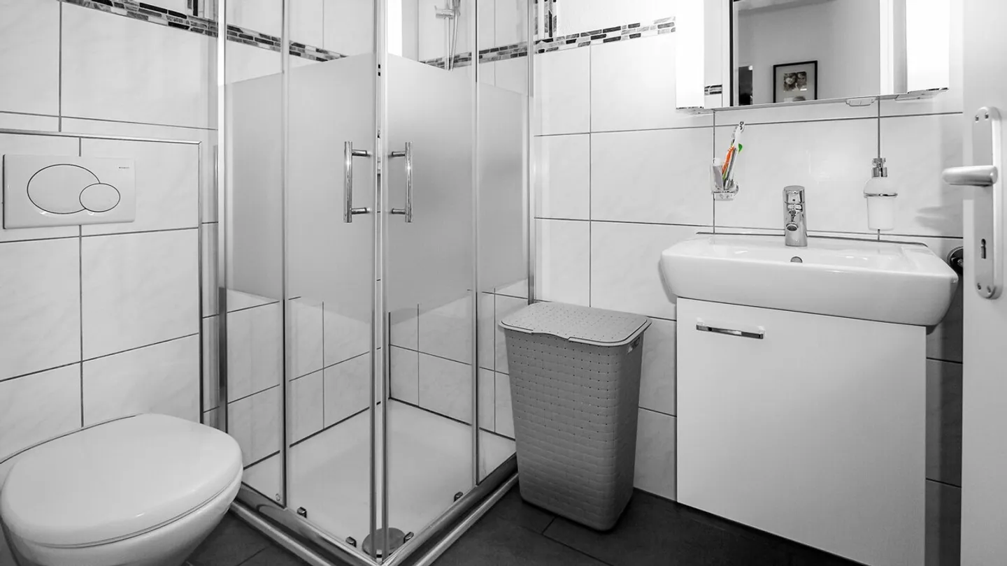 Vivere con idillio da giardino incluso 2 posti auto sotterranei - Foto 10 di 14