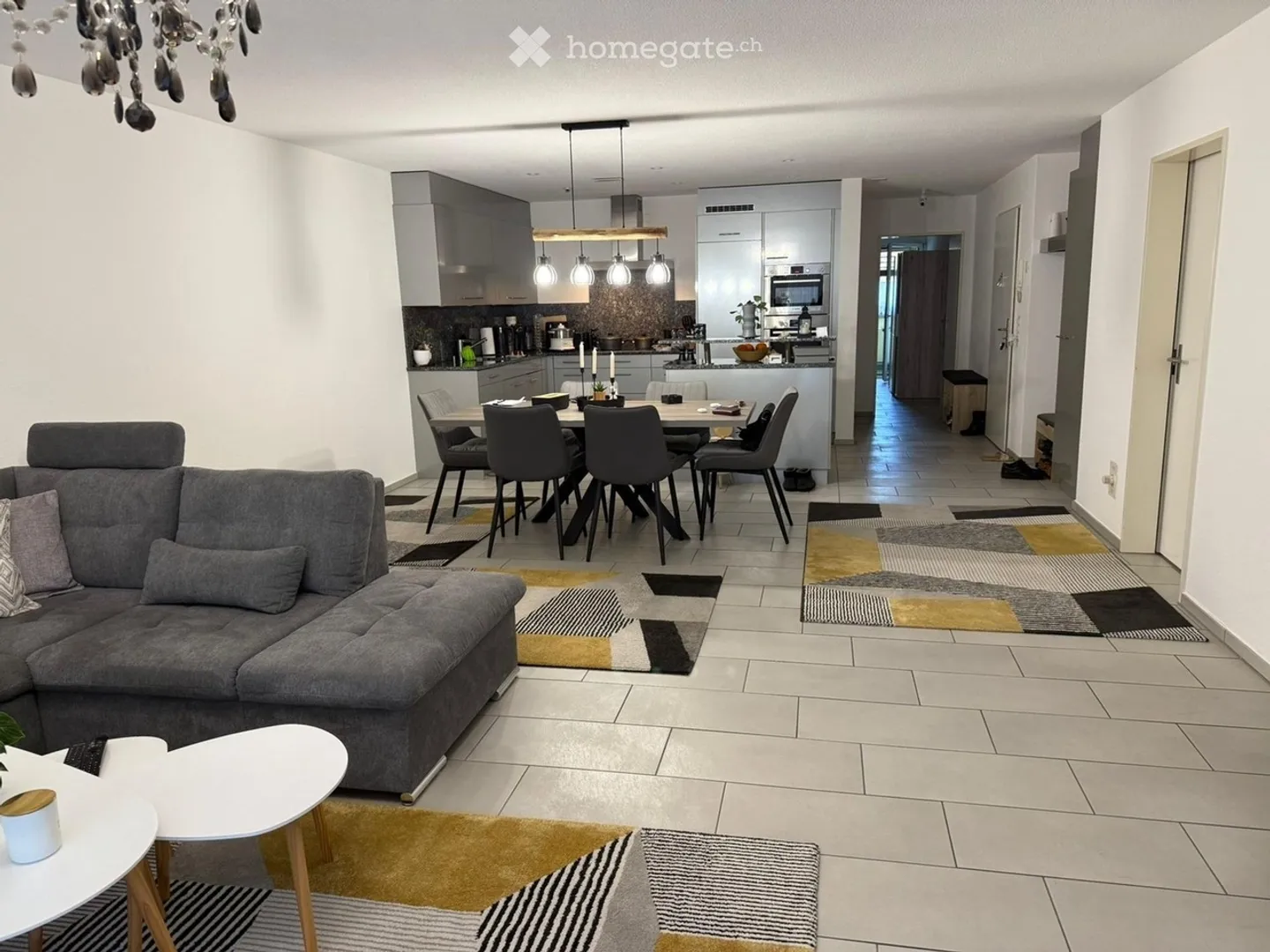 Bright 3.5-room apartment with balcony in Volketswil - Photo 1 of 13