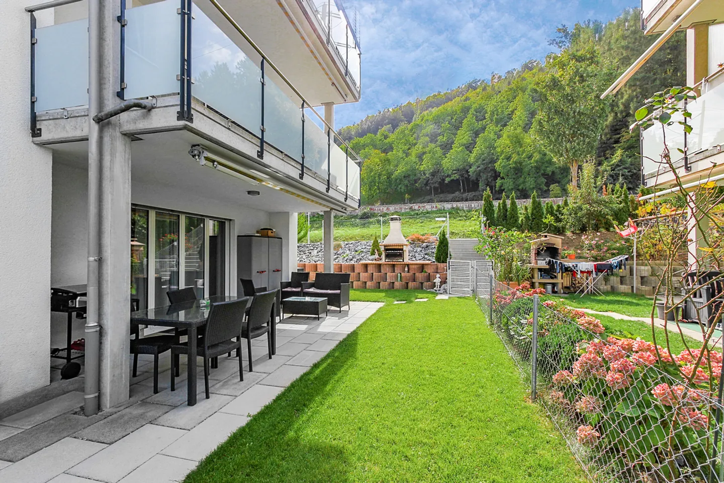 Vivere con idillio da giardino incluso 2 posti auto sotterranei - Foto 11 di 14