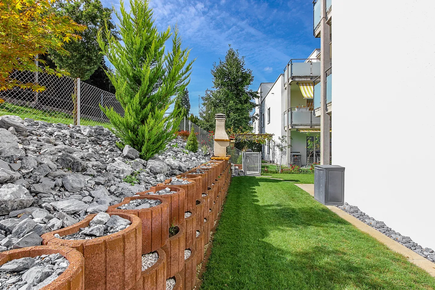 Vivere con idillio da giardino incluso 2 posti auto sotterranei - Foto 12 di 14