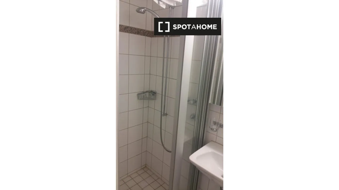 Scopri, visita e affitta la tua nuova casa online con piena fiducia. - Foto 9 di 9