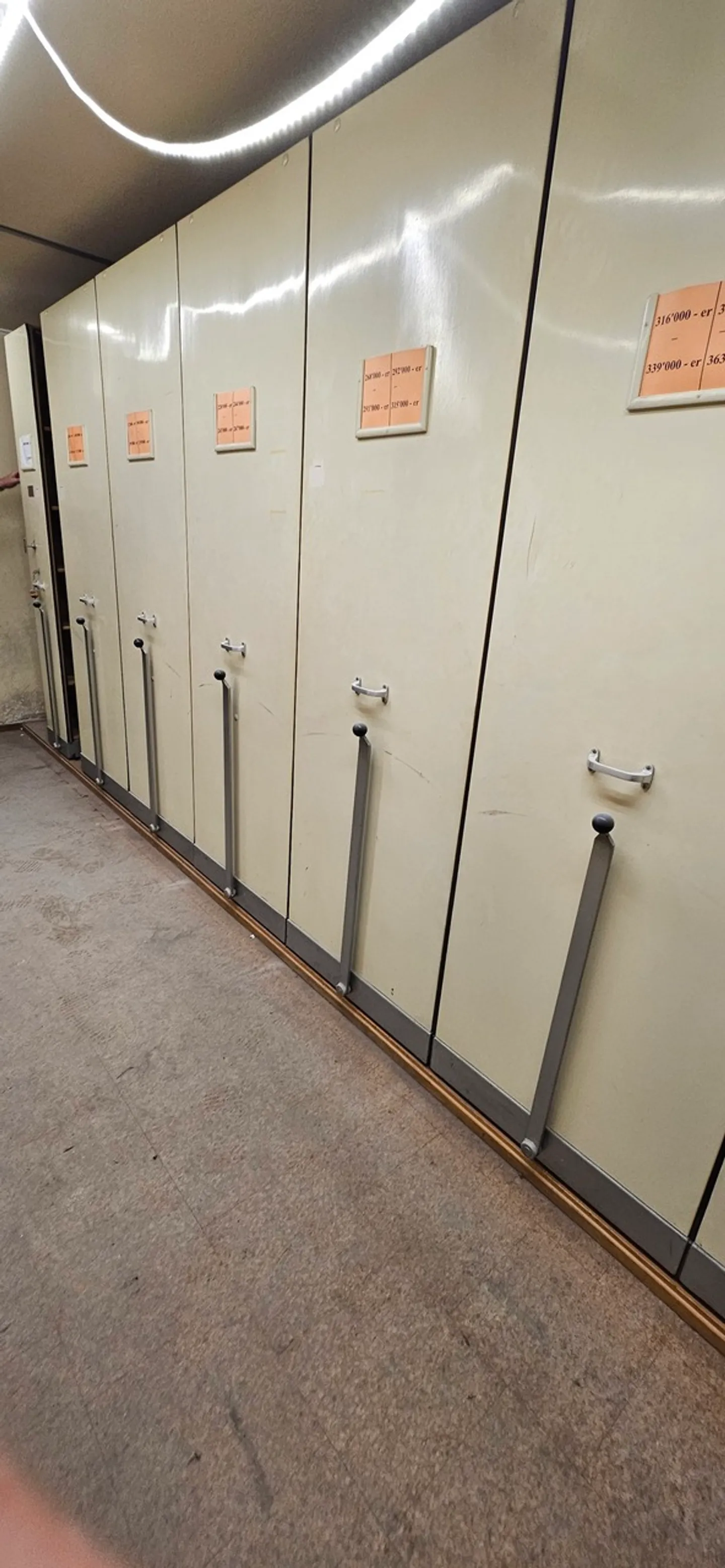 FOR RENT: Storage or Archive Space in Lucerne - Photo 2 of 6