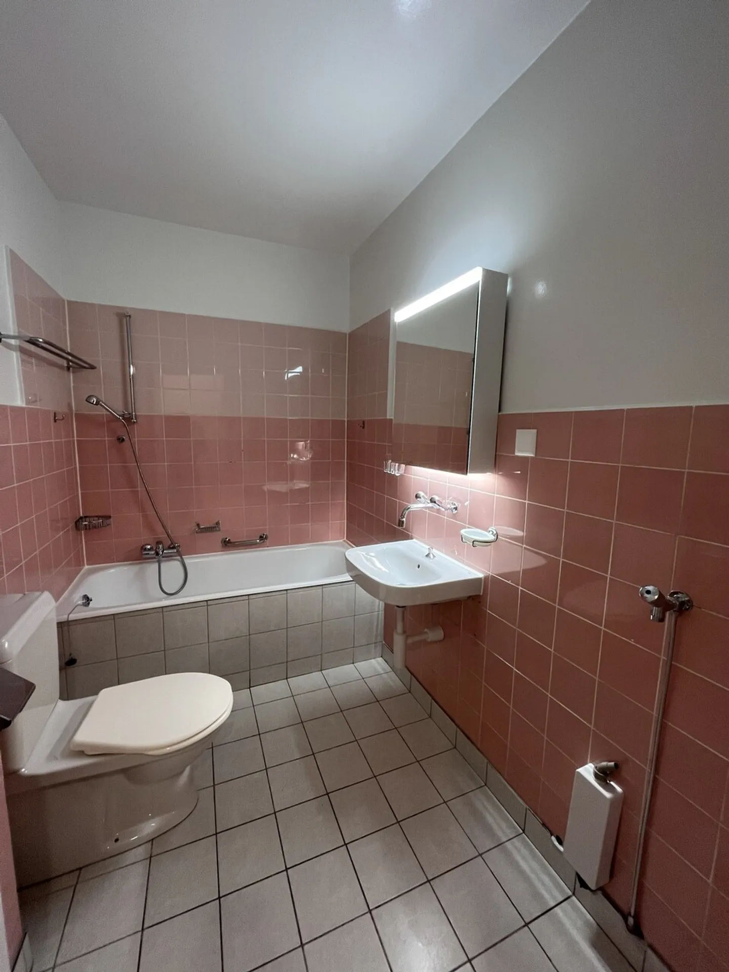 Apartment with 2.5 rooms at Chemin de la Lande 7 - 1008 Prilly - Photo 5 of 5