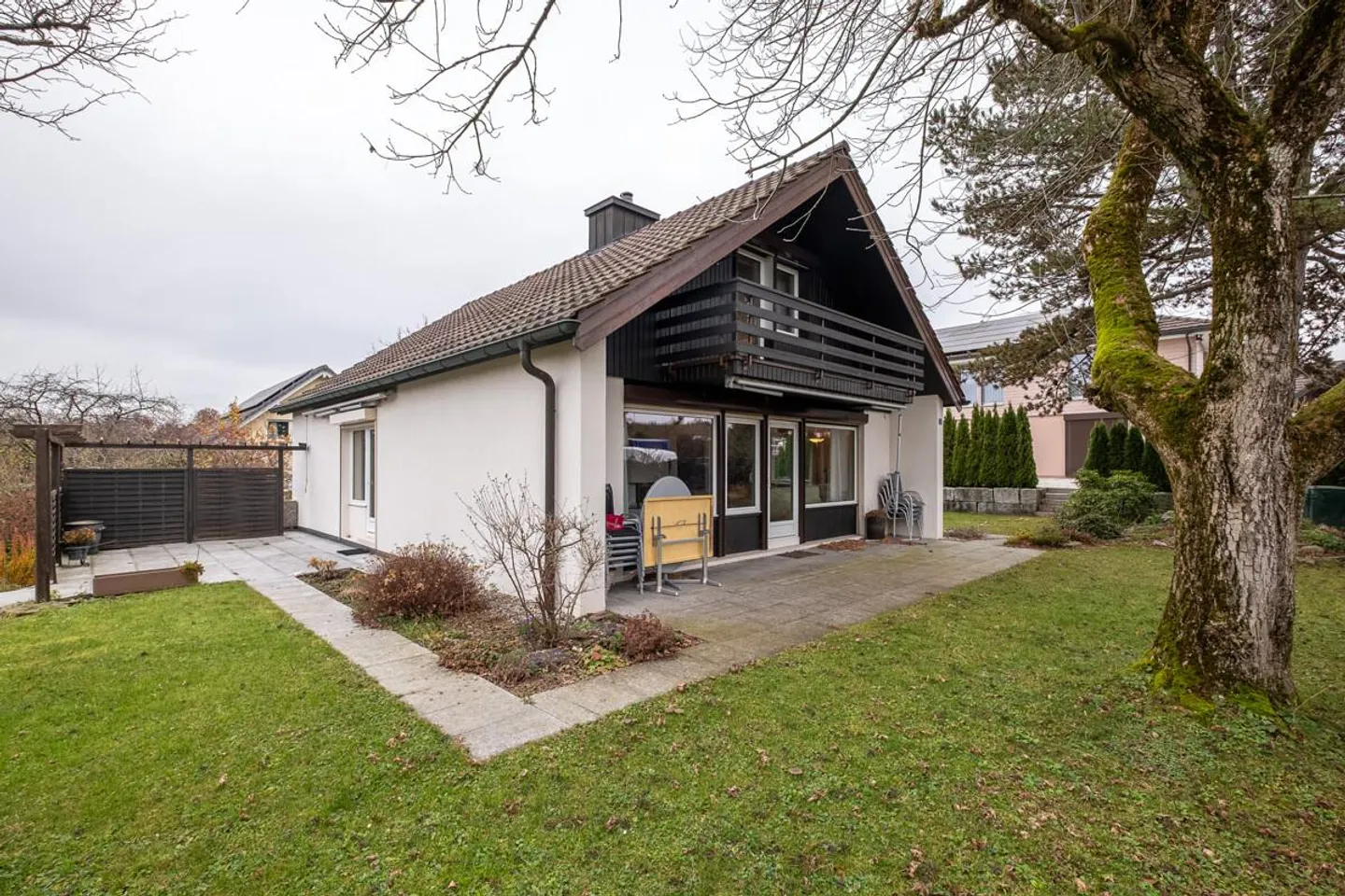 Detached, quiet and family-friendly location! - Photo 10 of 11