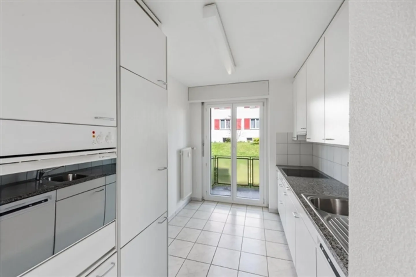 Apartment for rent - Photo 2 of 10