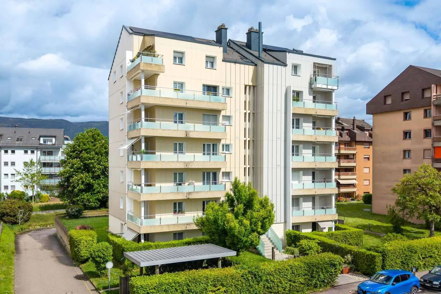 For any inquiries: rita@bernard-nicod.ch - Photo 1 of 3