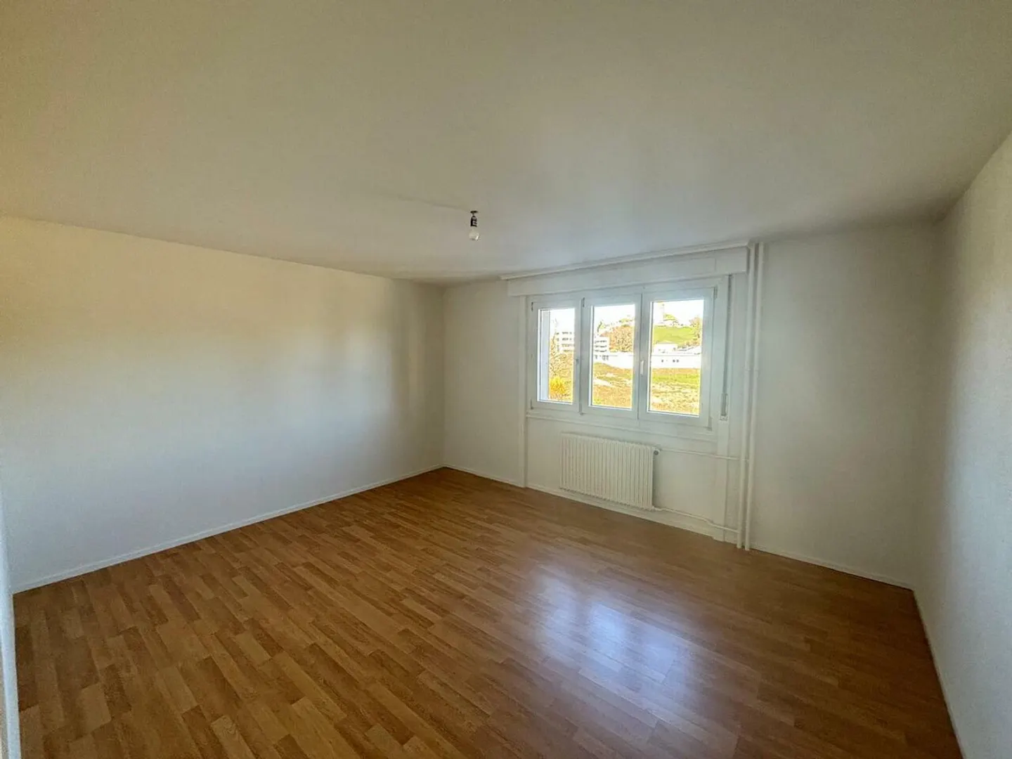 Charmante 3,5 Zimmer Wohnung - Foto 1 von 7