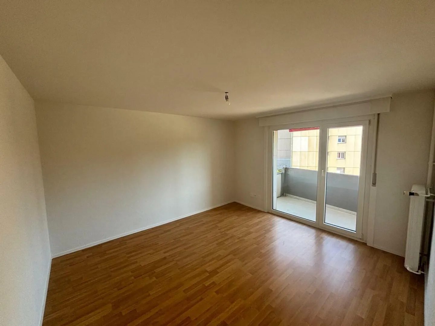 Charmante 3,5 Zimmer Wohnung - Foto 2 von 7
