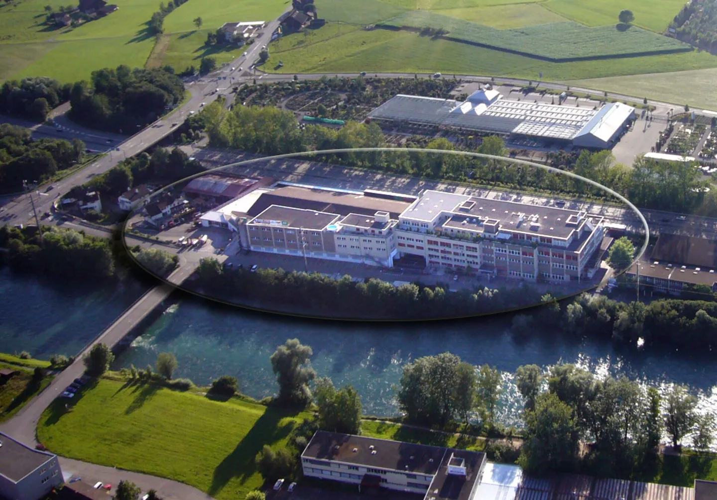 Stilvolles Büro mit tollem Ausblick - Foto 1 von 11