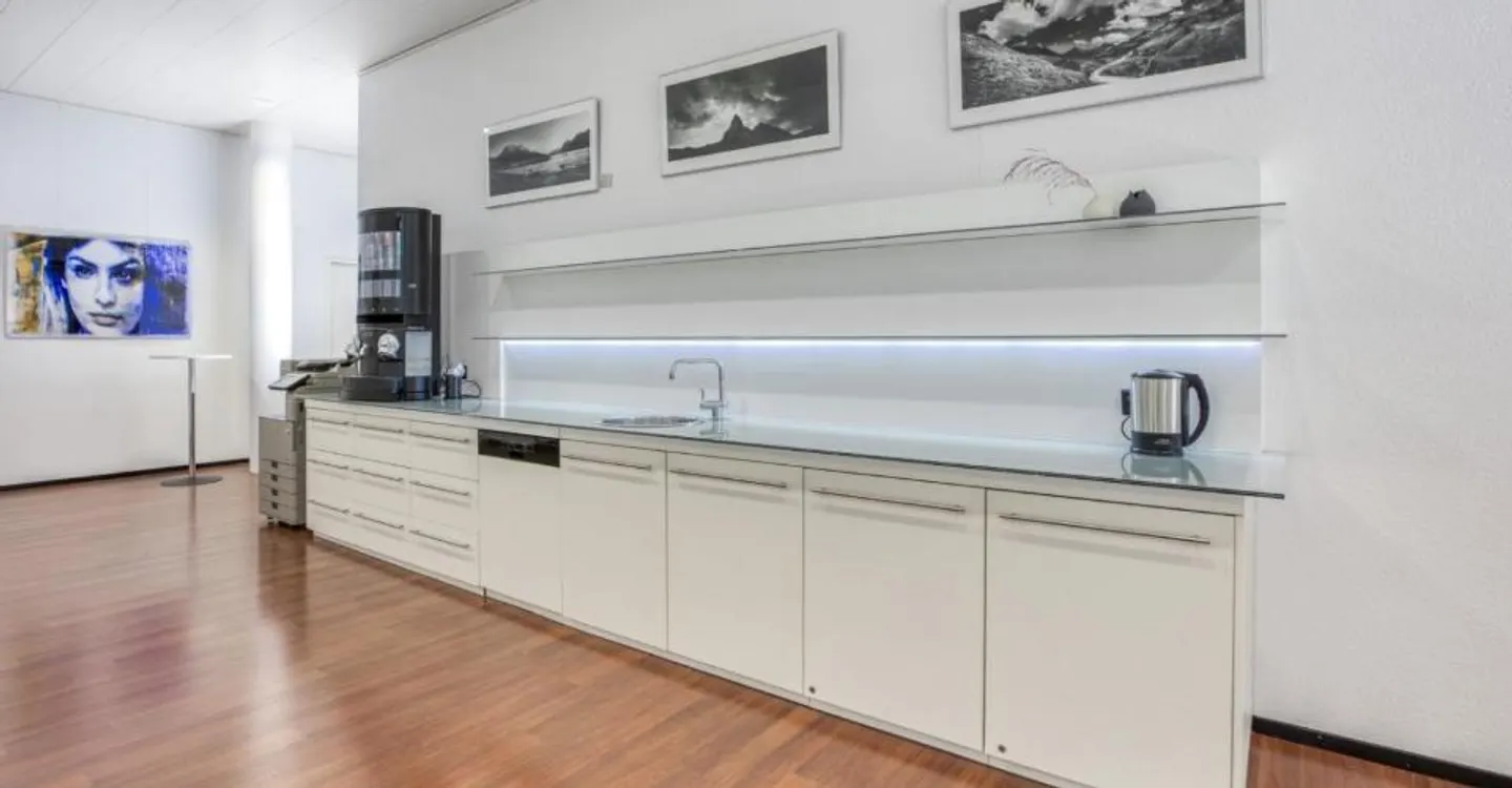 Privates Büro für 5 in Regus - Foto 7 von 7