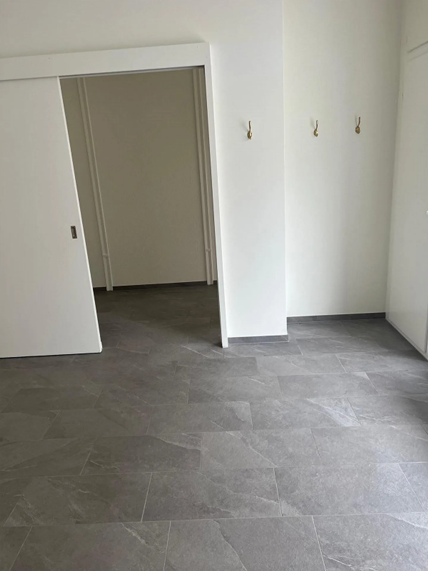 Espace de vente dans un emplacement central à Davos Platz - Photo 4 sur 4