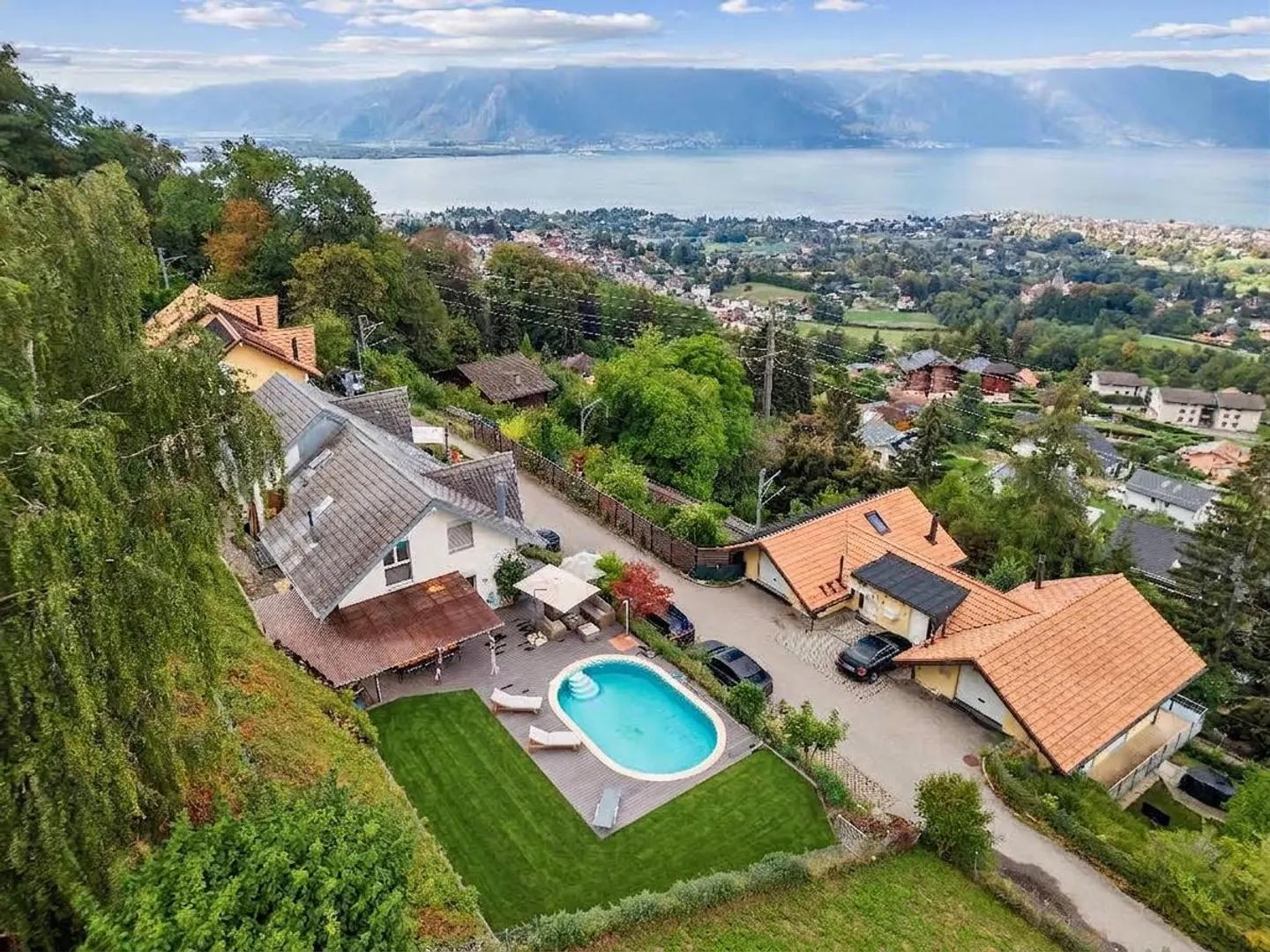 Villa a schiera con piscina e vista sul Lago di Ginevra a Blonay - Foto 10 di 10