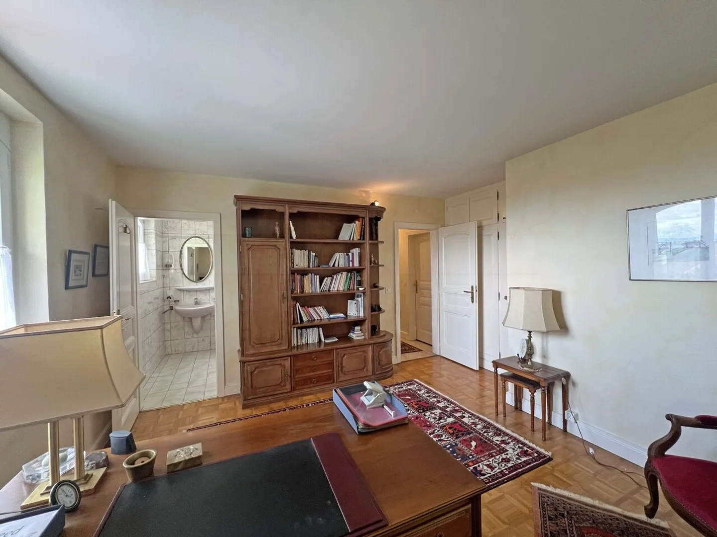 Propriété de 7.5 pièces avec cachet, en bordure de zone agricole - Photo 5 sur 11