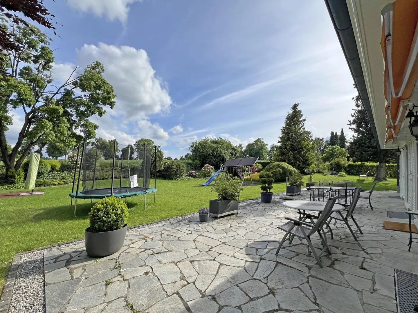 Propriété de 7.5 pièces avec cachet, en bordure de zone agricole - Photo 11 sur 11