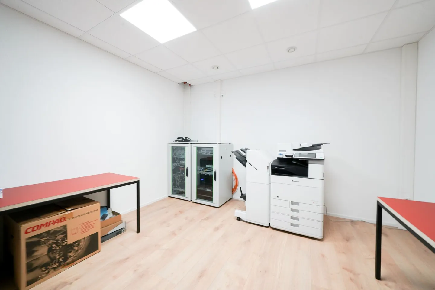 Stilvolles Büro mit tollem Ausblick - Foto 9 von 11