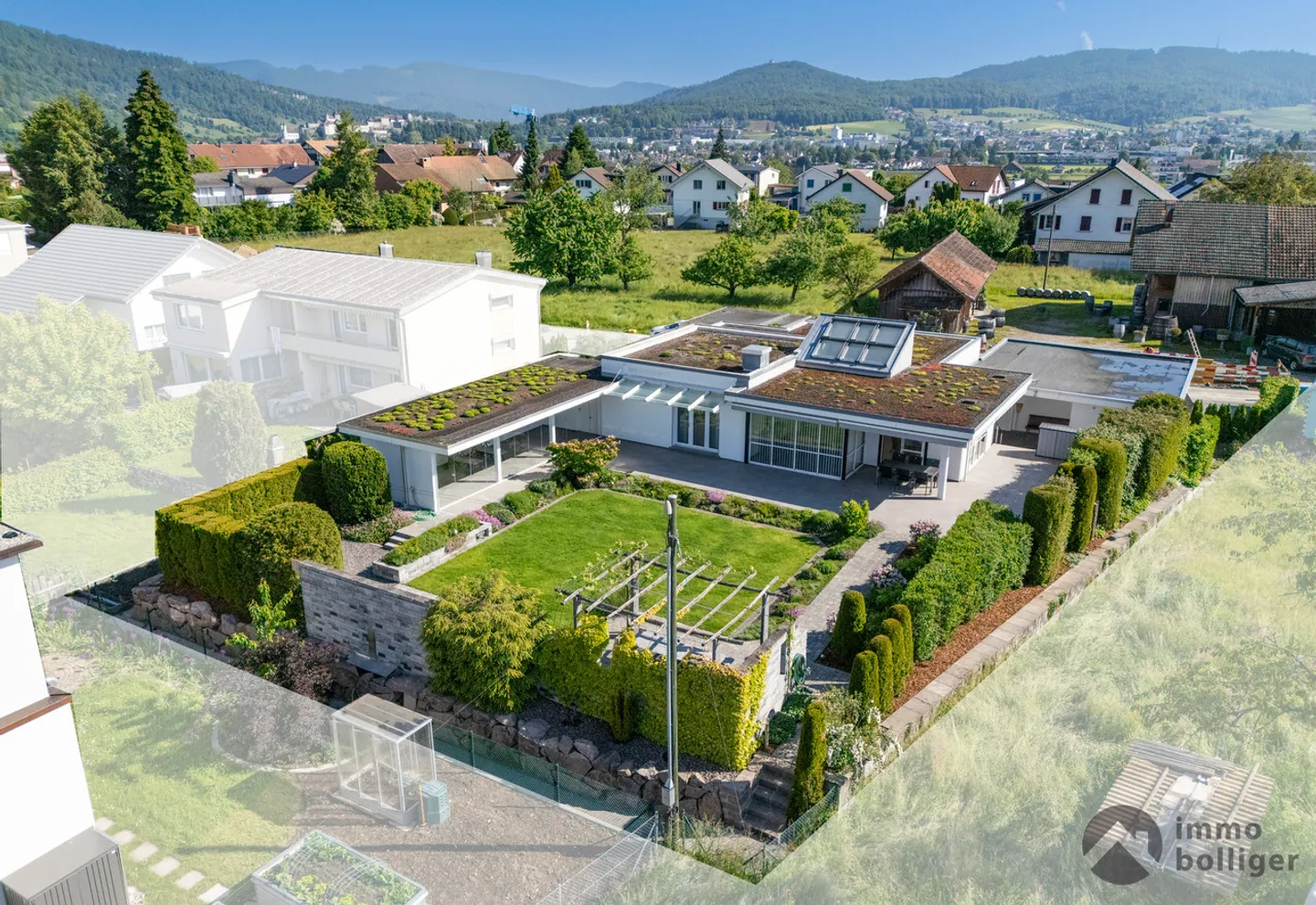 Charmantes Einfamilienhaus in Rothrist - Foto 1 von 16