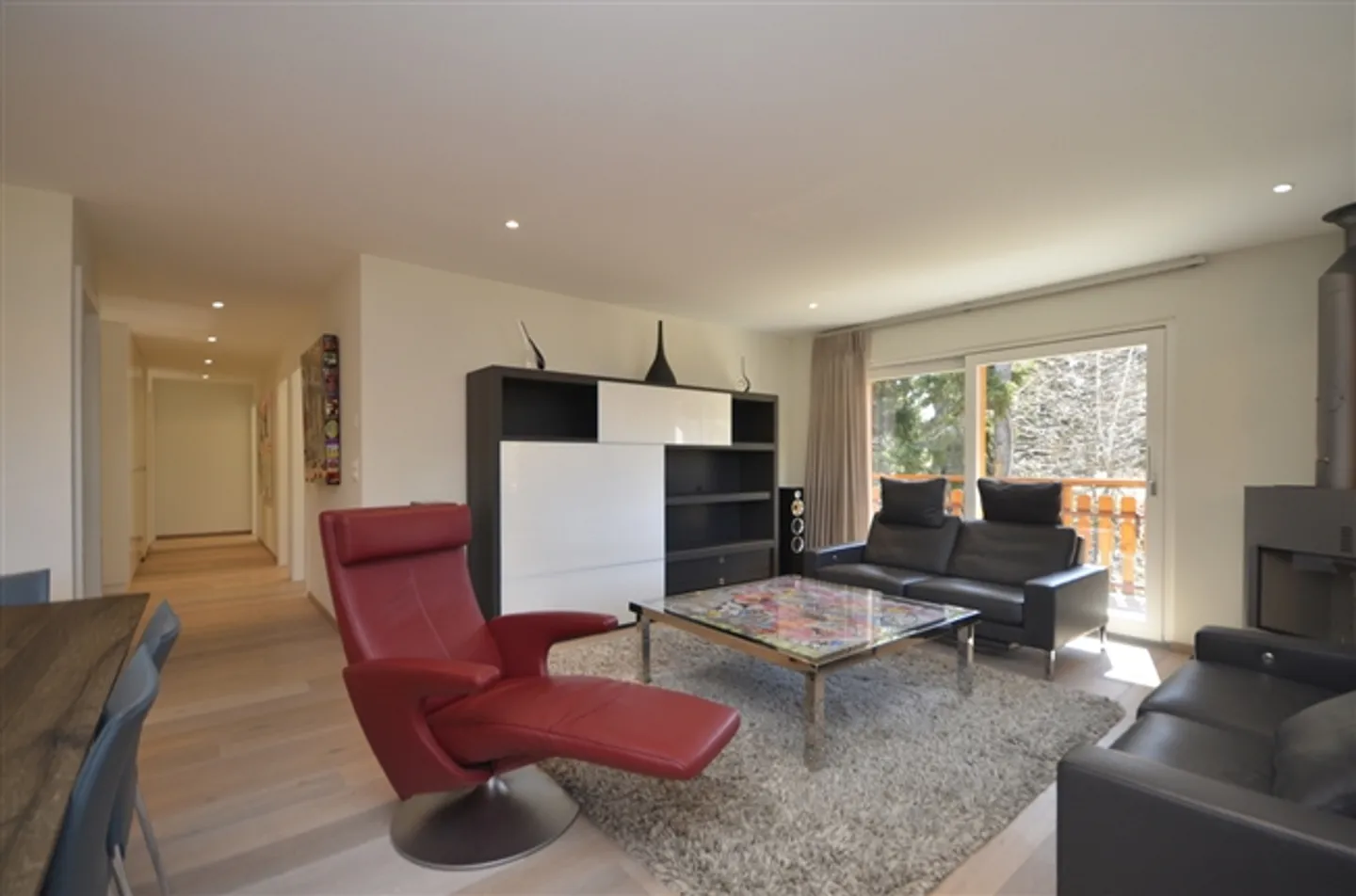 Appartamento lussuoso di 4,5 arredato con grande balcone, seconda casa - Foto 1 di 8