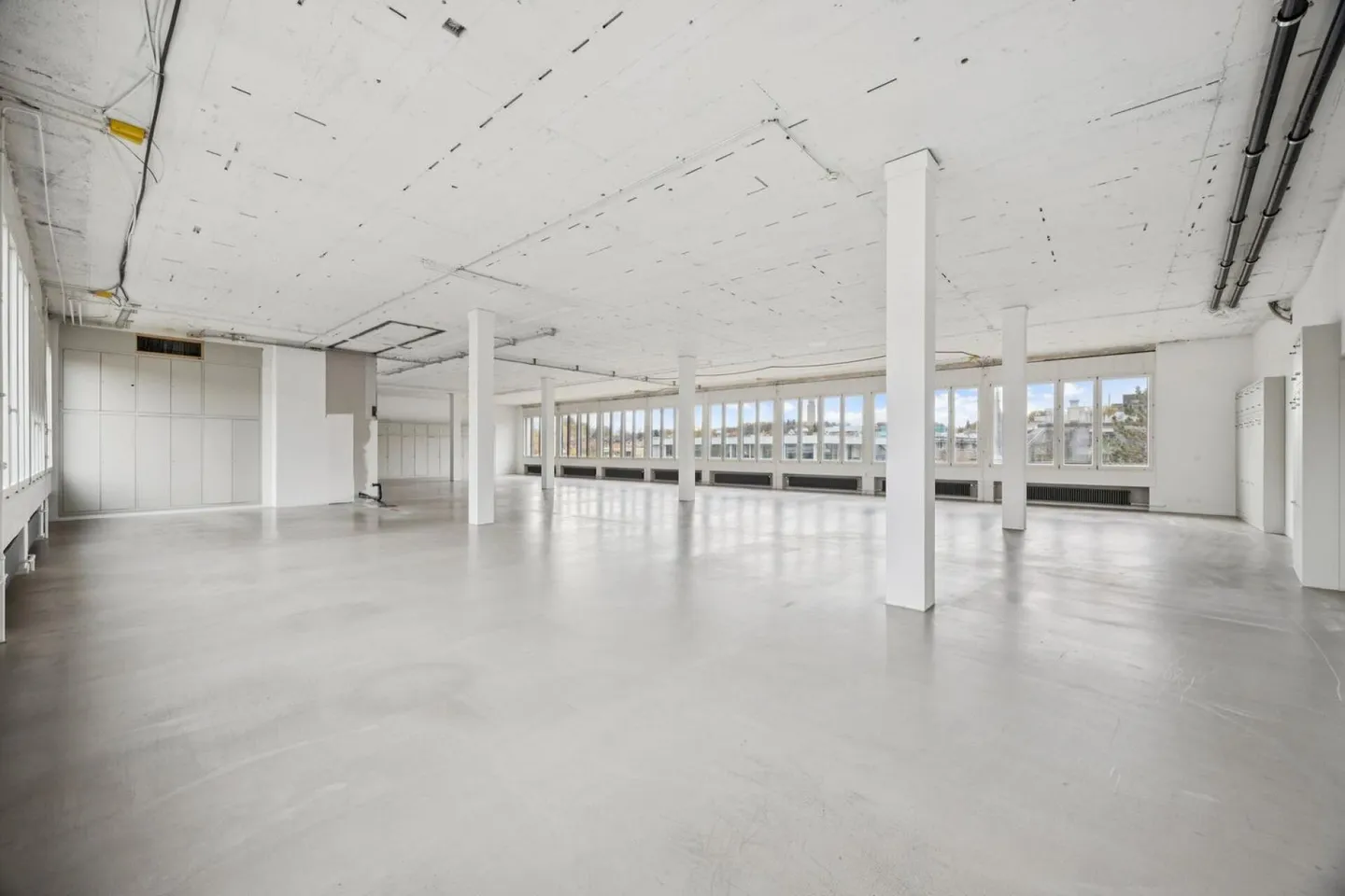 Spazio ufficio centrale in costruzione grezza - progetta la tua nuova sede - Foto 2 di 10