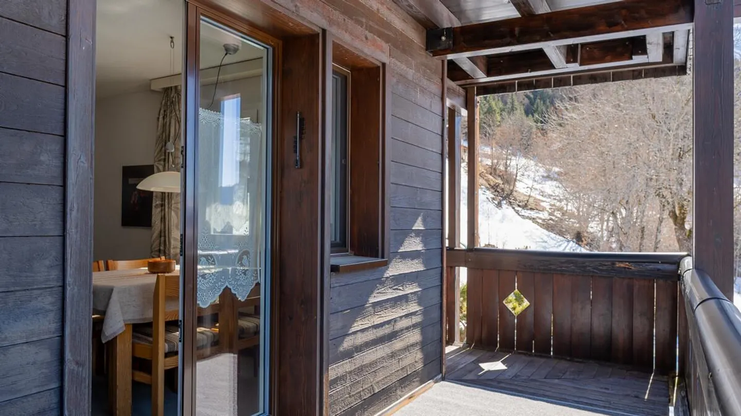 Spacious 3.5-room duplex apartment with fantastic views in Ernen - Photo 5 of 7