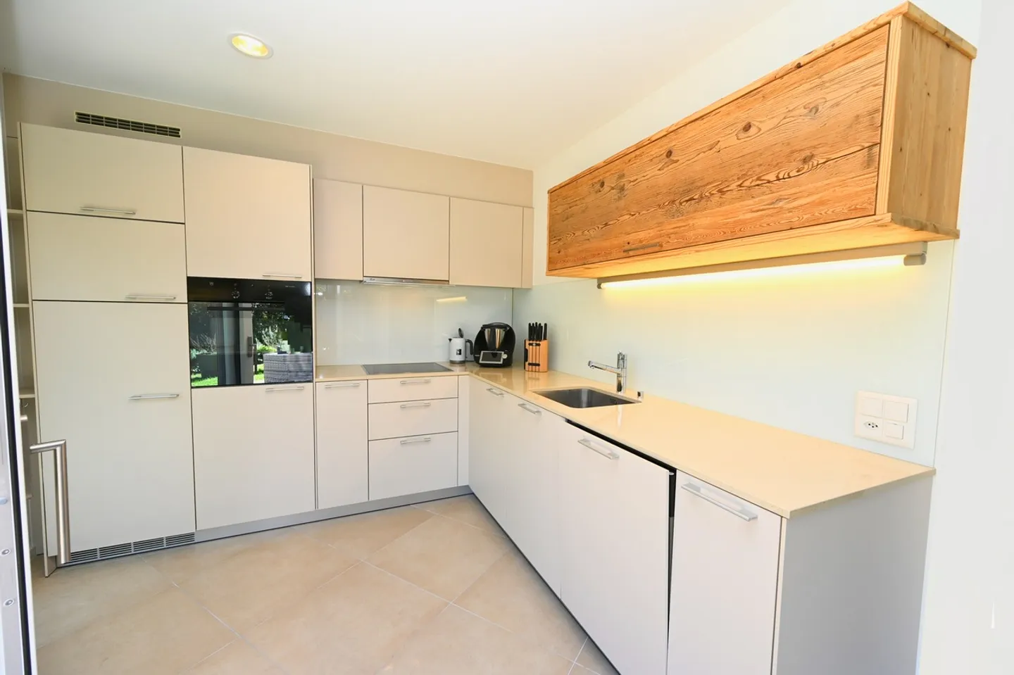 Raffinato Duplex. Vicino al MANOR e Bus Stop - Foto 6 di 16