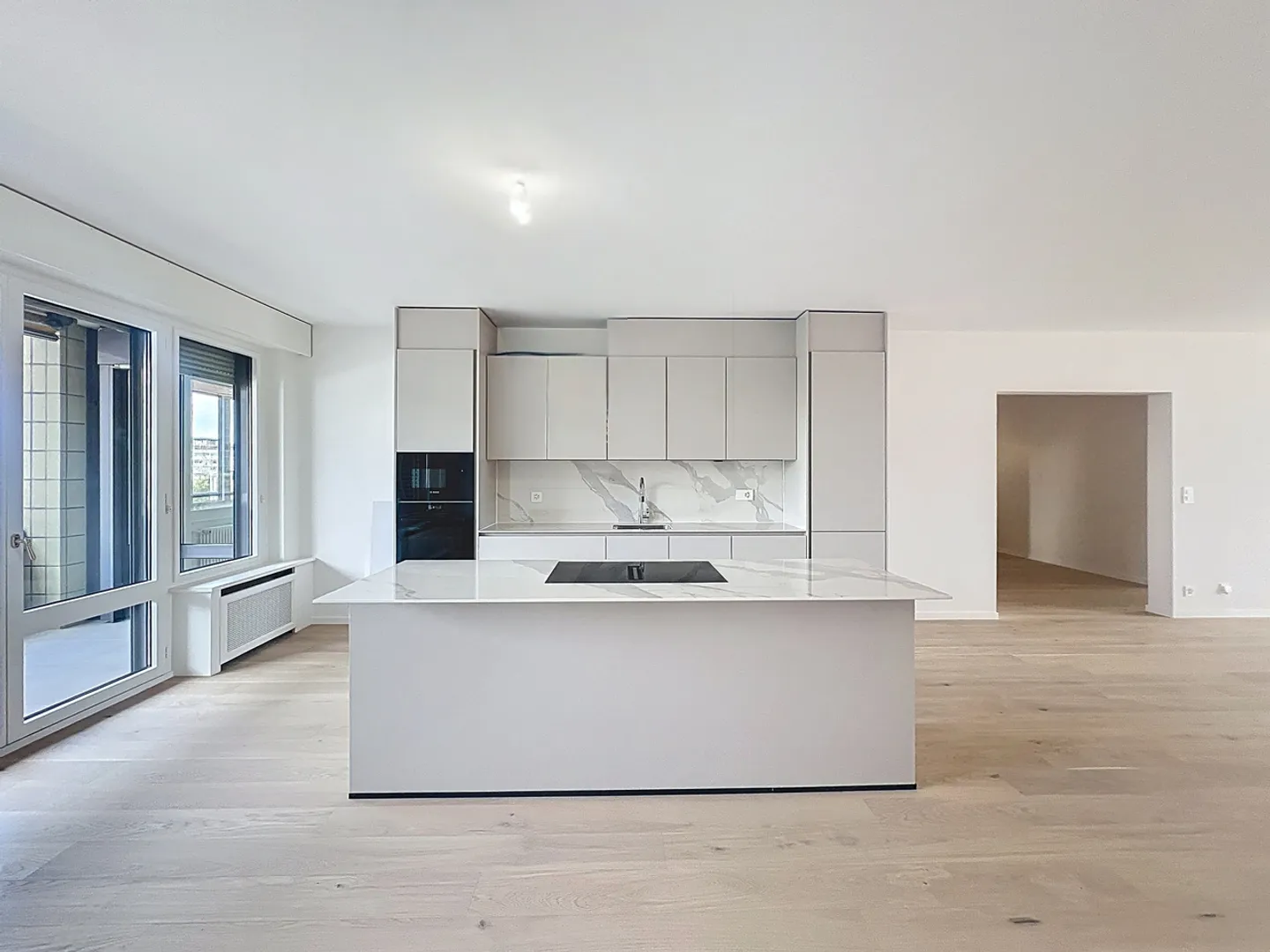 Appartement extraordinaire au Quai du Seujet entièrement rénové - Photo 5 sur 19