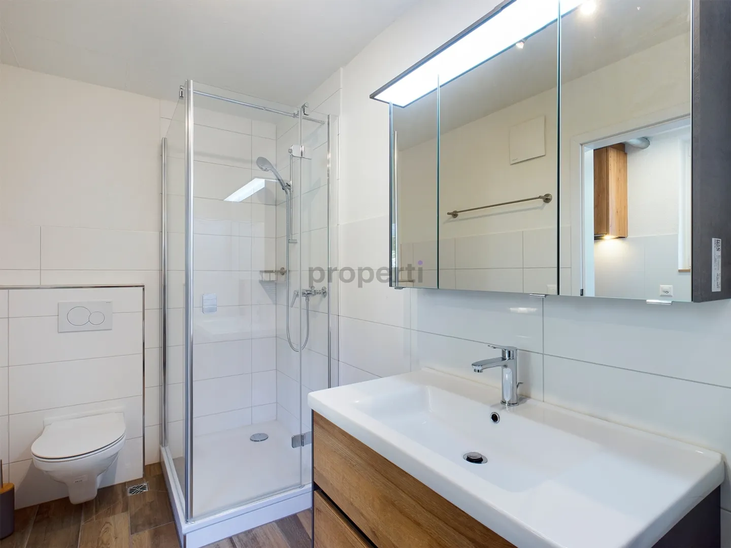 Charming 2.5-room apartment in a quiet single-family home residential area - Photo 6 of 8