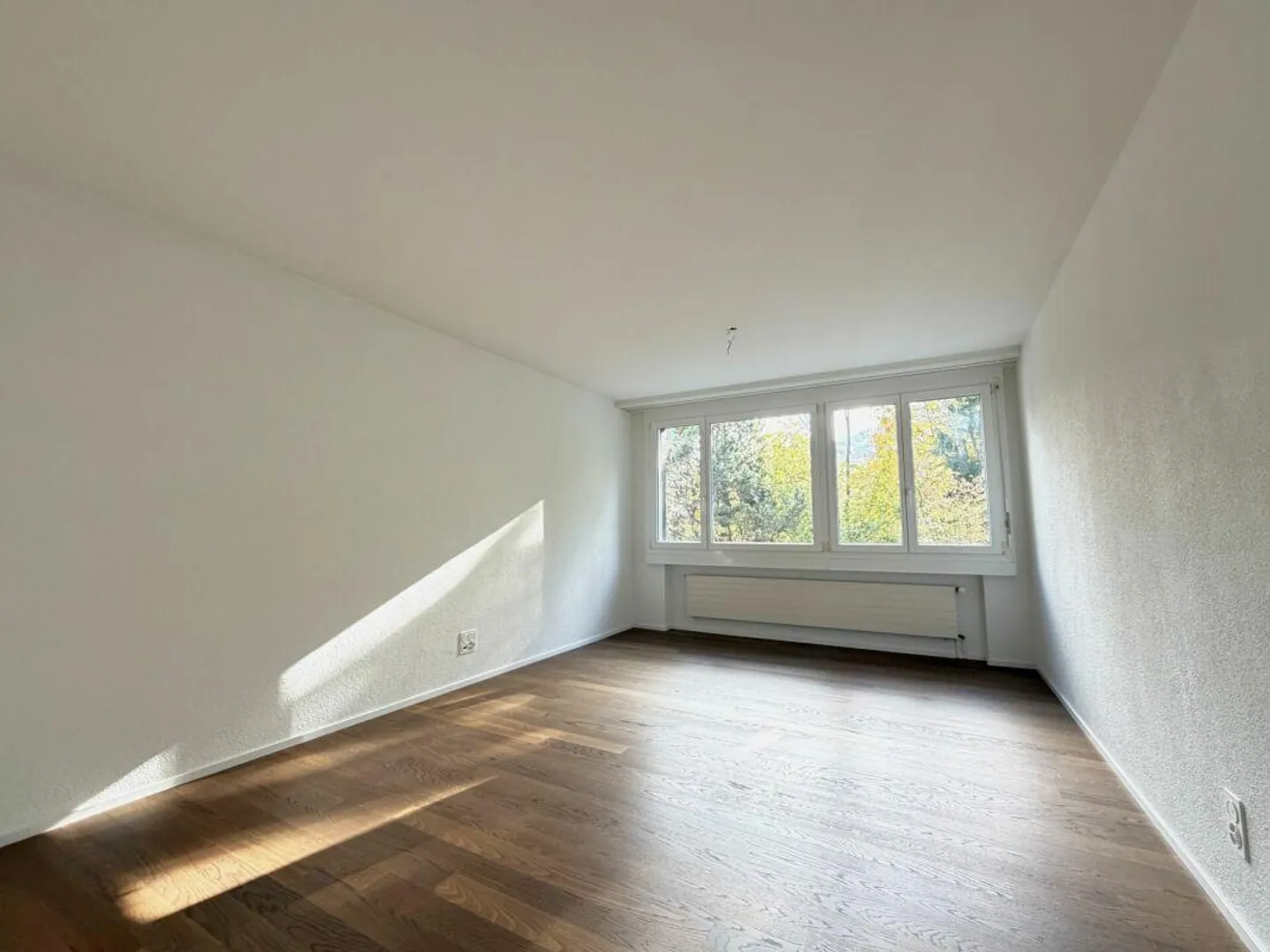 Apartment for rent - Photo 3 of 7