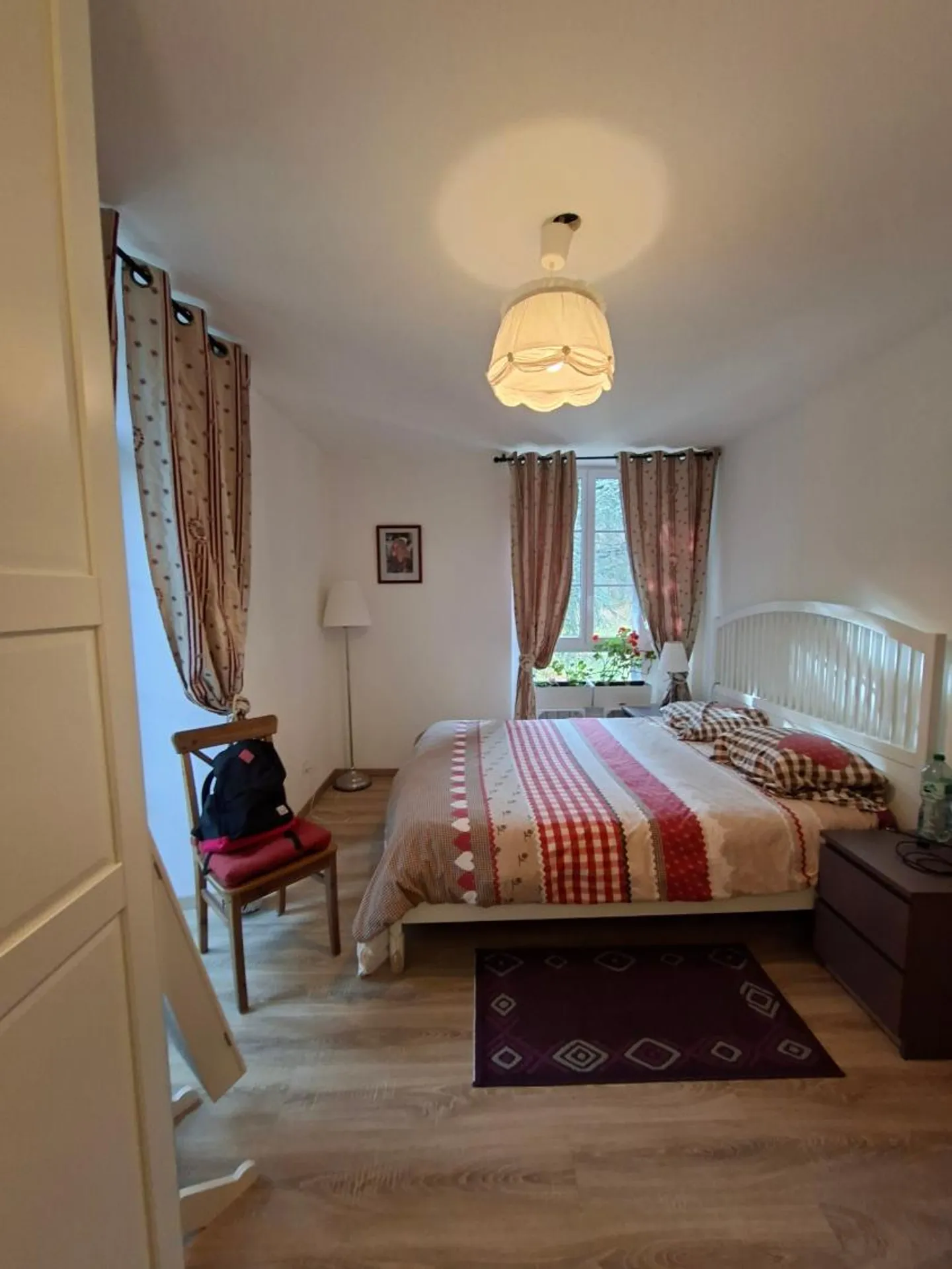 4,5-Zimmer-Wohnung im 1. Stock - Foto 2 von 6