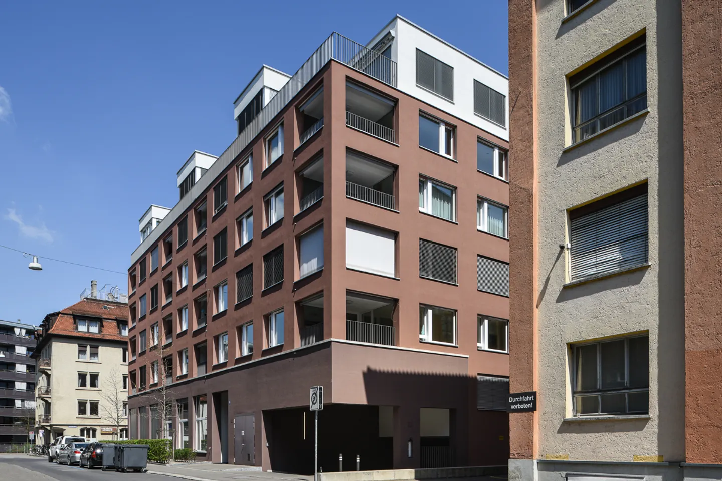 Vie urbaine dans le 'Secret Garden' - Photo 1 sur 8