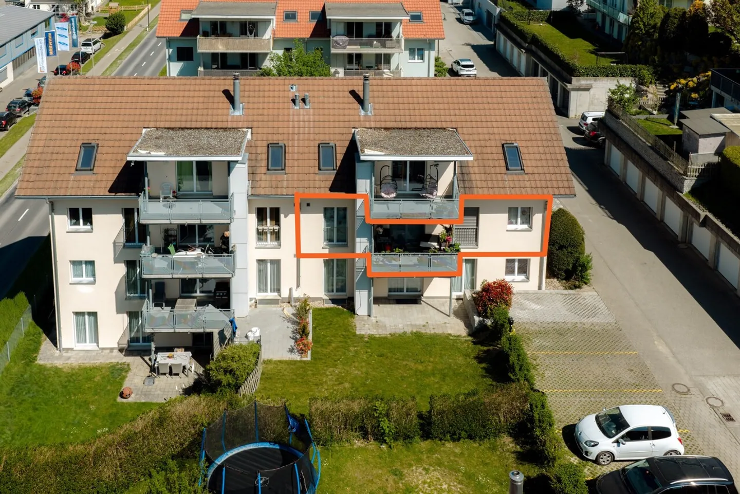 Proprietà di investimento attraente in un edificio multifamiliare modernizzato - Foto 2 di 7