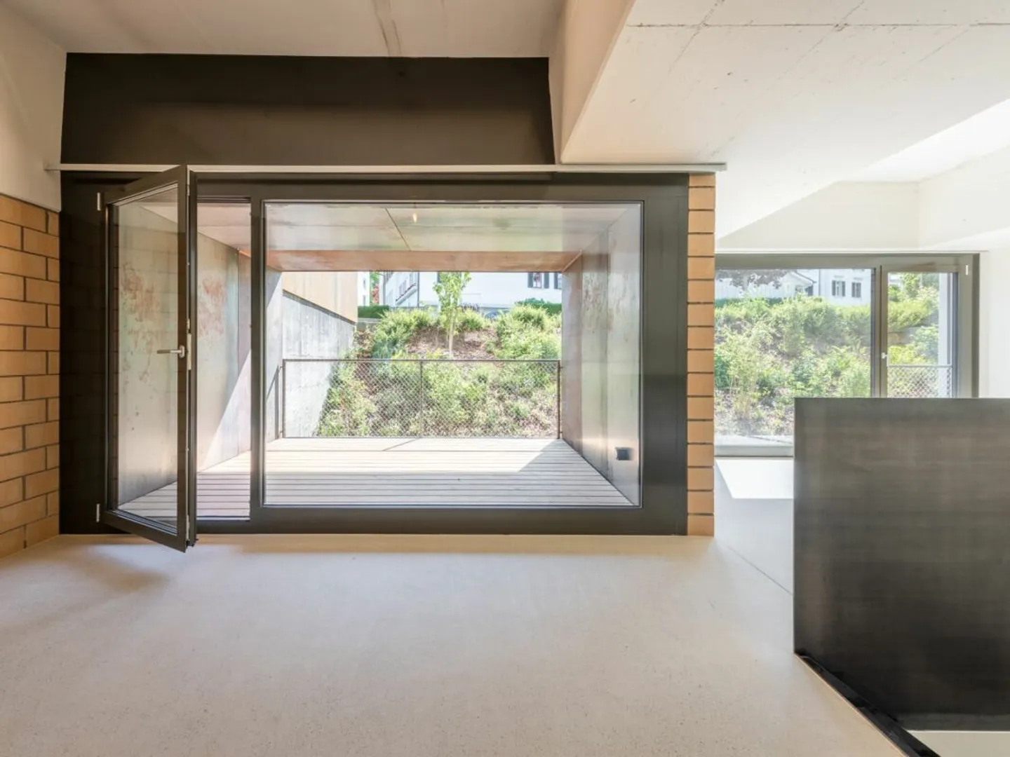 Modernes Loft in Adliswil - Neubau 2.5-Zimmerwohnung an ruhiger Lage - Foto 2 von 7