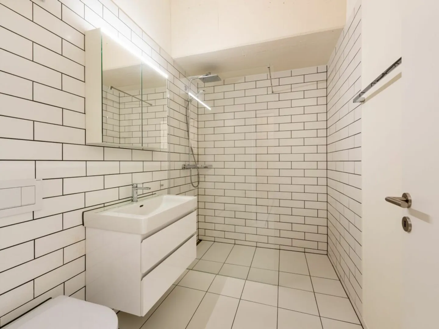 Modernes Loft in Adliswil - Neubau 2.5-Zimmerwohnung an ruhiger Lage - Foto 5 von 7