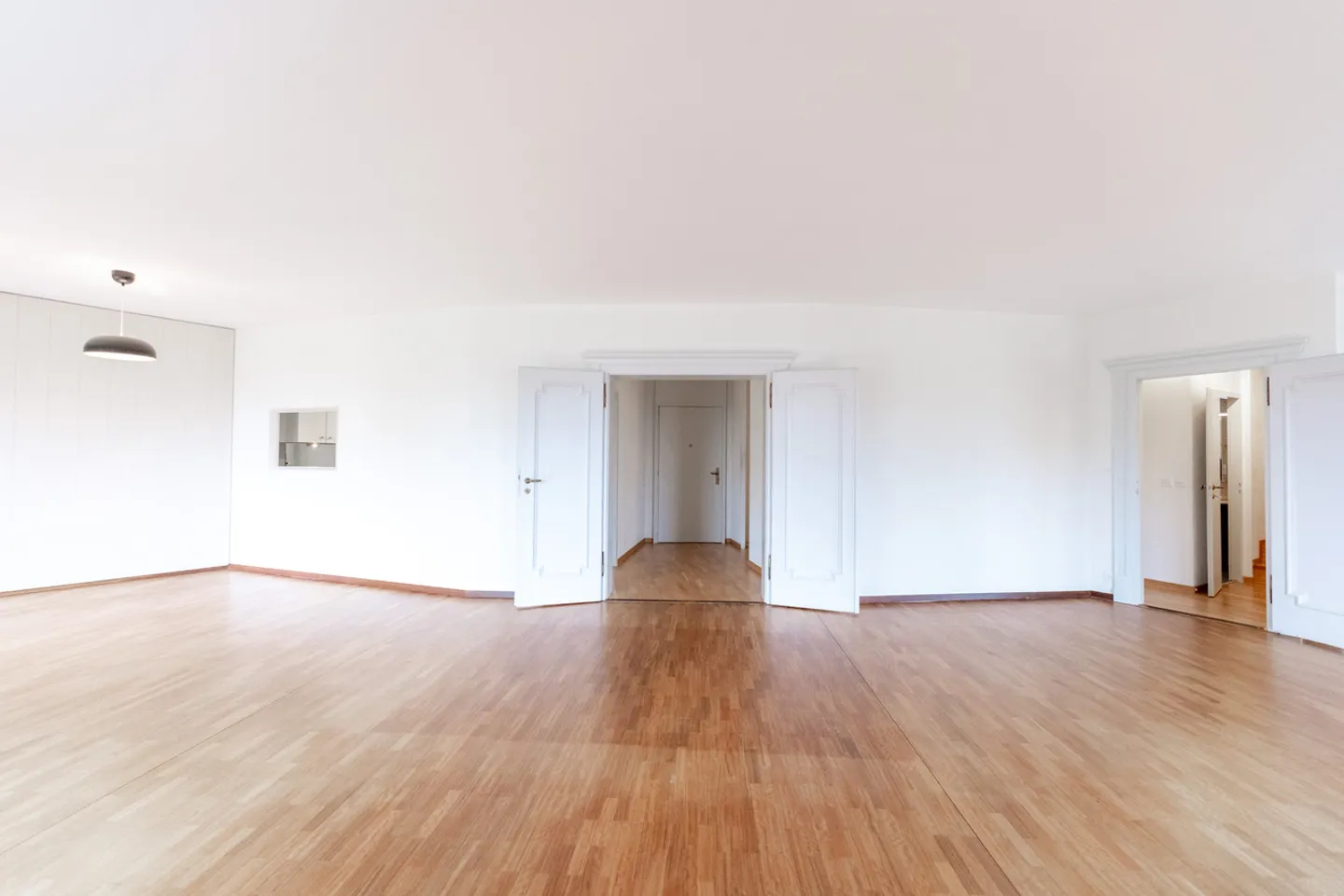 Magnifique penthouse de 163 m² PPE avec vue sur le lac et les montagnes ! - Photo 5 sur 14