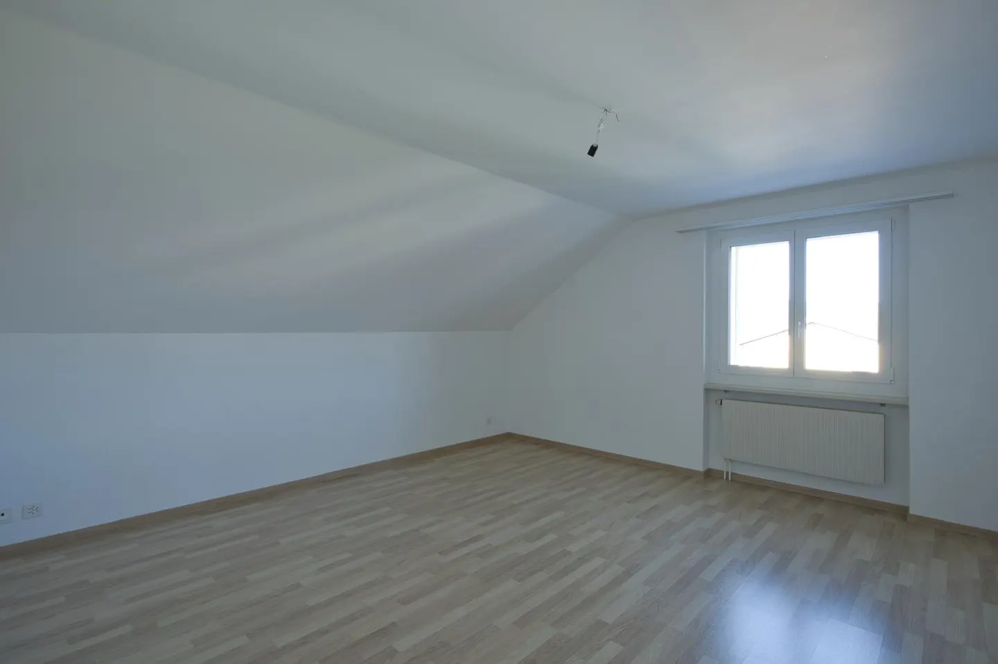 Geräumige Wohnung mit Terrasse - Foto 7 von 11