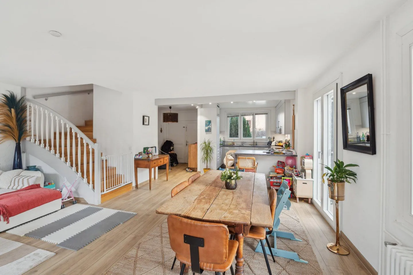 Exclusif / Charmante maison individuelle de 6 pièces avec vue sur le lac - Photo 1 sur 9