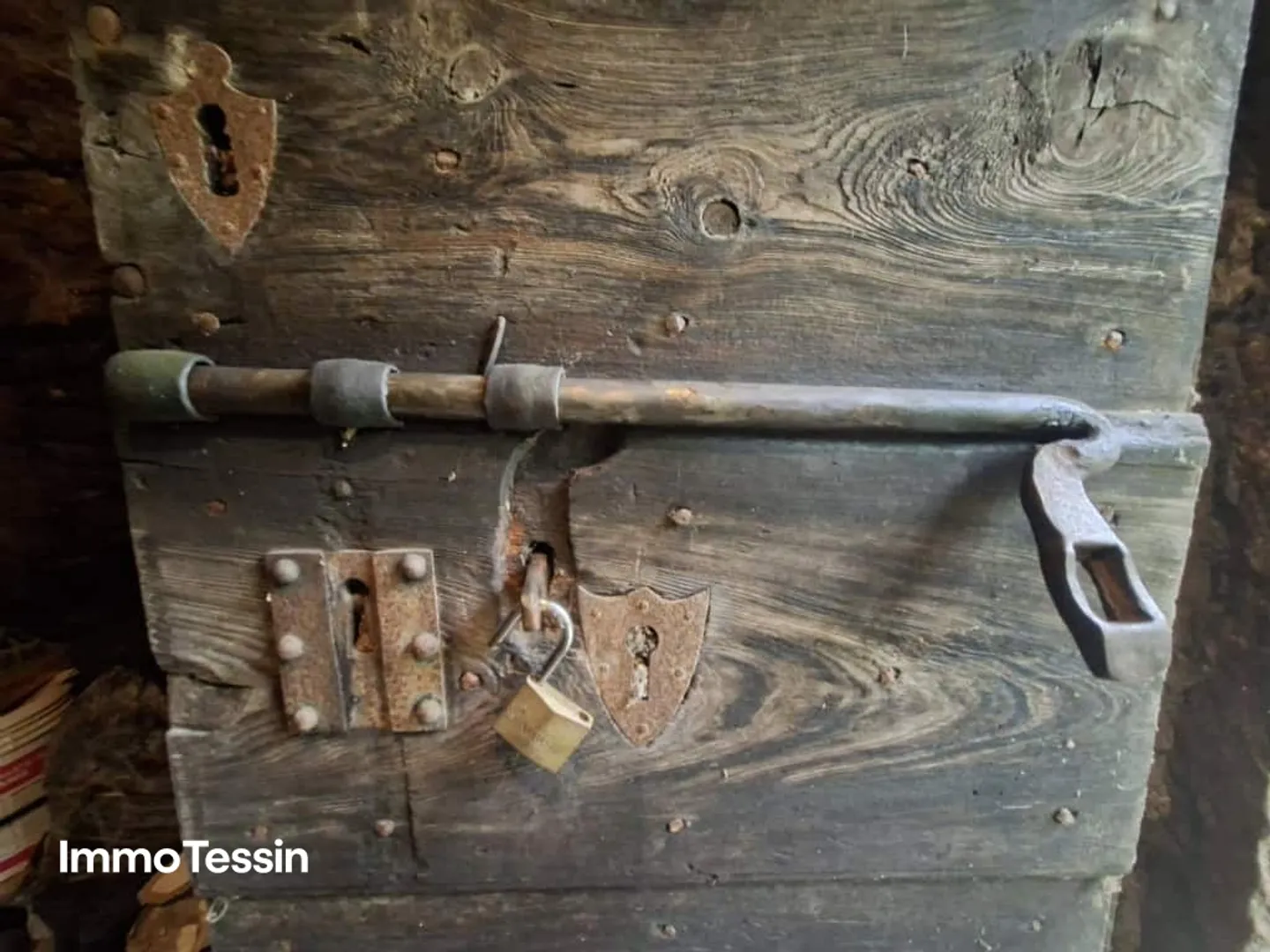 Typical characteristic Rustico in a relaxing & quiet location in the green at a super price - Photo 13 of 13