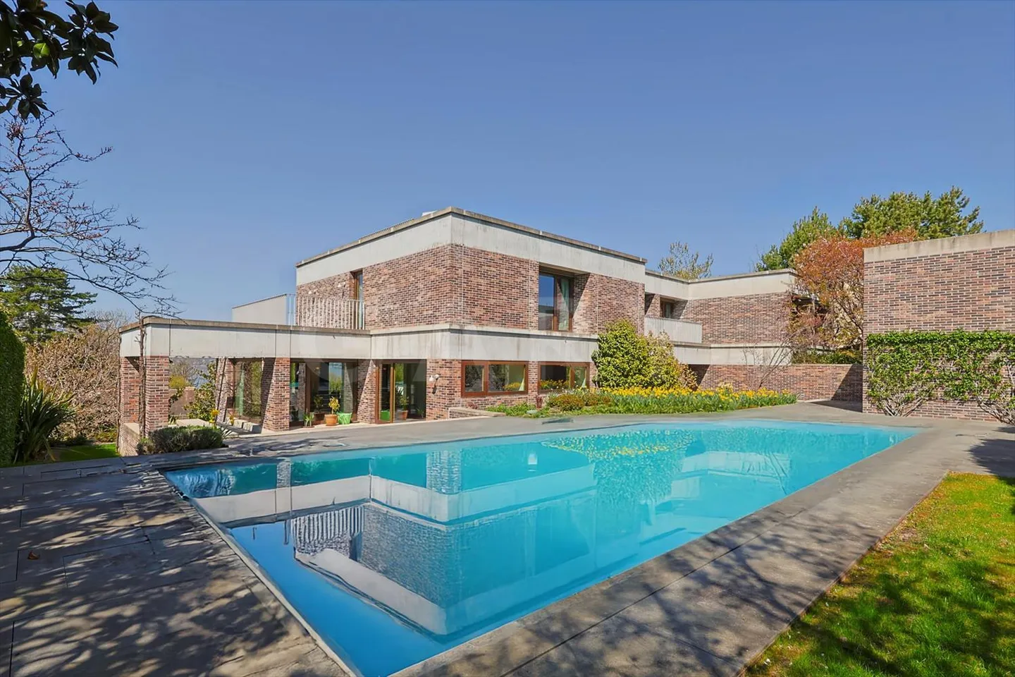 Außergewöhnliches Anwesen am Genfersee - Foto 1 von 7