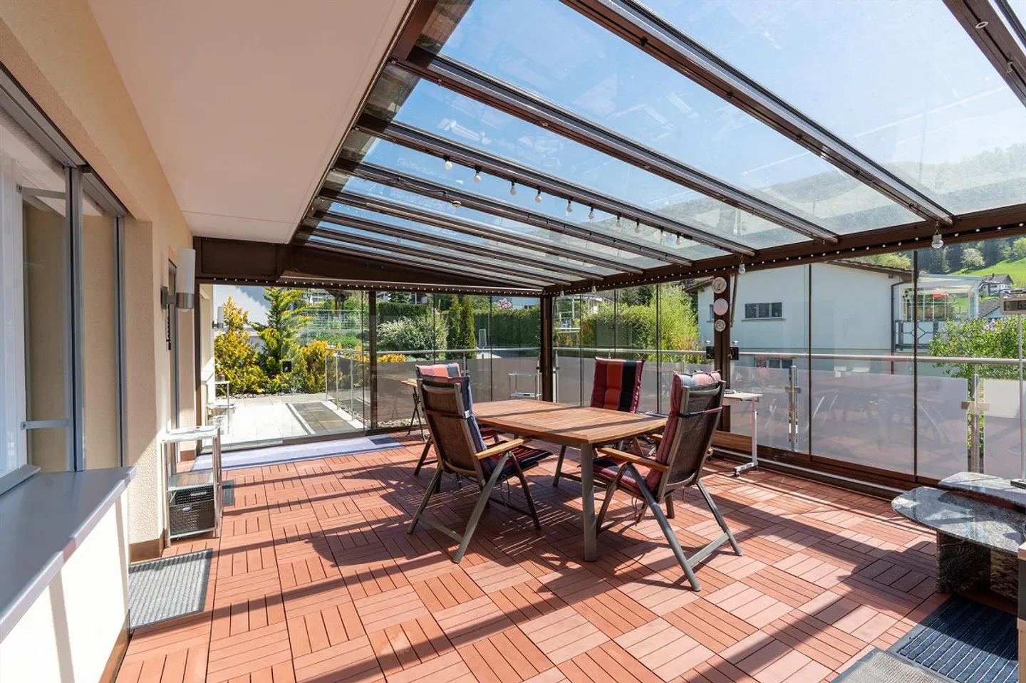 Ampia casa familiare con giardino d'inverno e vista panoramica a Balsthal - Foto 6 di 13