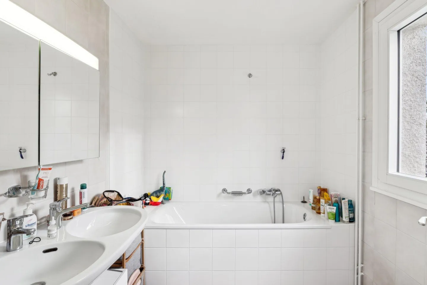 Exclusif / Charmante maison individuelle de 6 pièces avec vue sur le lac - Photo 6 sur 9