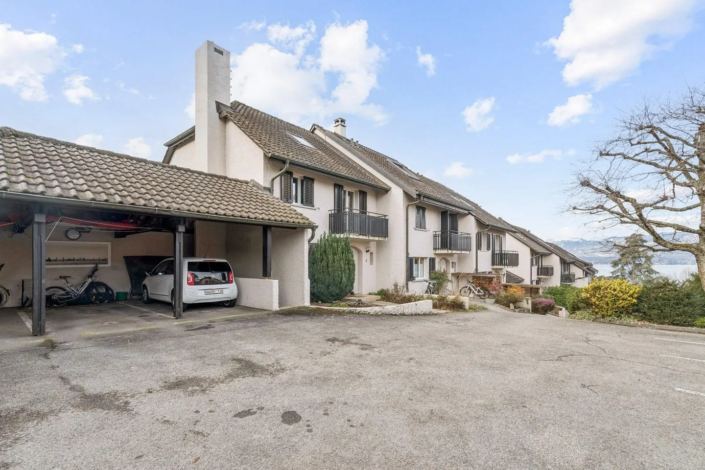 Exclusif / Charmante maison individuelle de 6 pièces avec vue sur le lac - Photo 9 sur 9