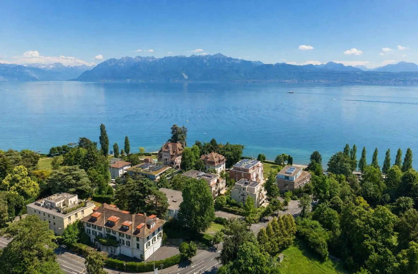 Esclusività: Splendido appartamento di 156 m² con vista lago - Foto 2 di 11