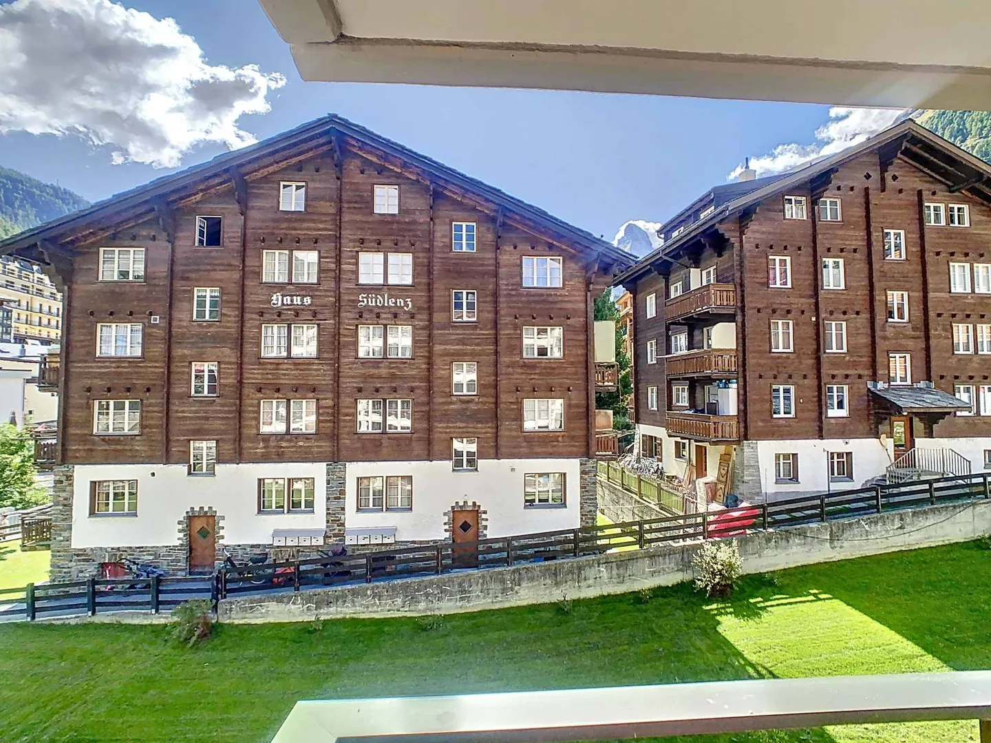 Luxury Apartment in Zermatt - Photo 10 of 13