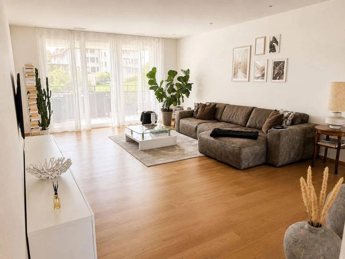 Appartement lumineux de 3,5 pièces avec deux loggias - Photo 4 sur 15