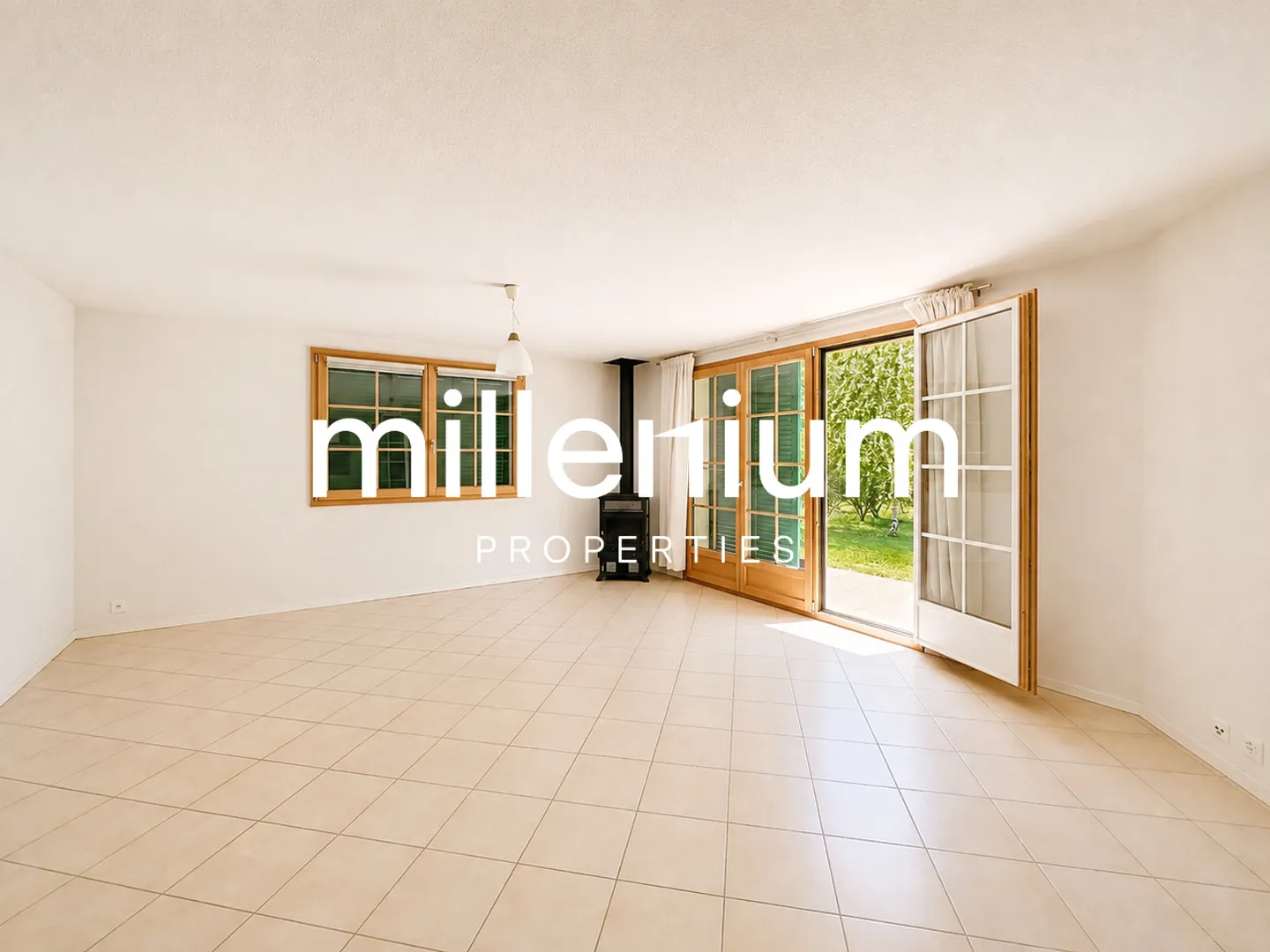 Elegante villa familiare con giardino in una posizione privilegiata a Mies - Foto 2 di 14