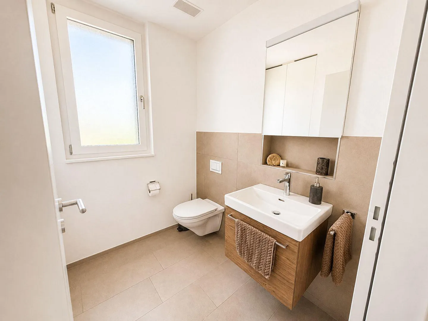Appartement lumineux de 3,5 pièces avec deux loggias - Photo 8 sur 15