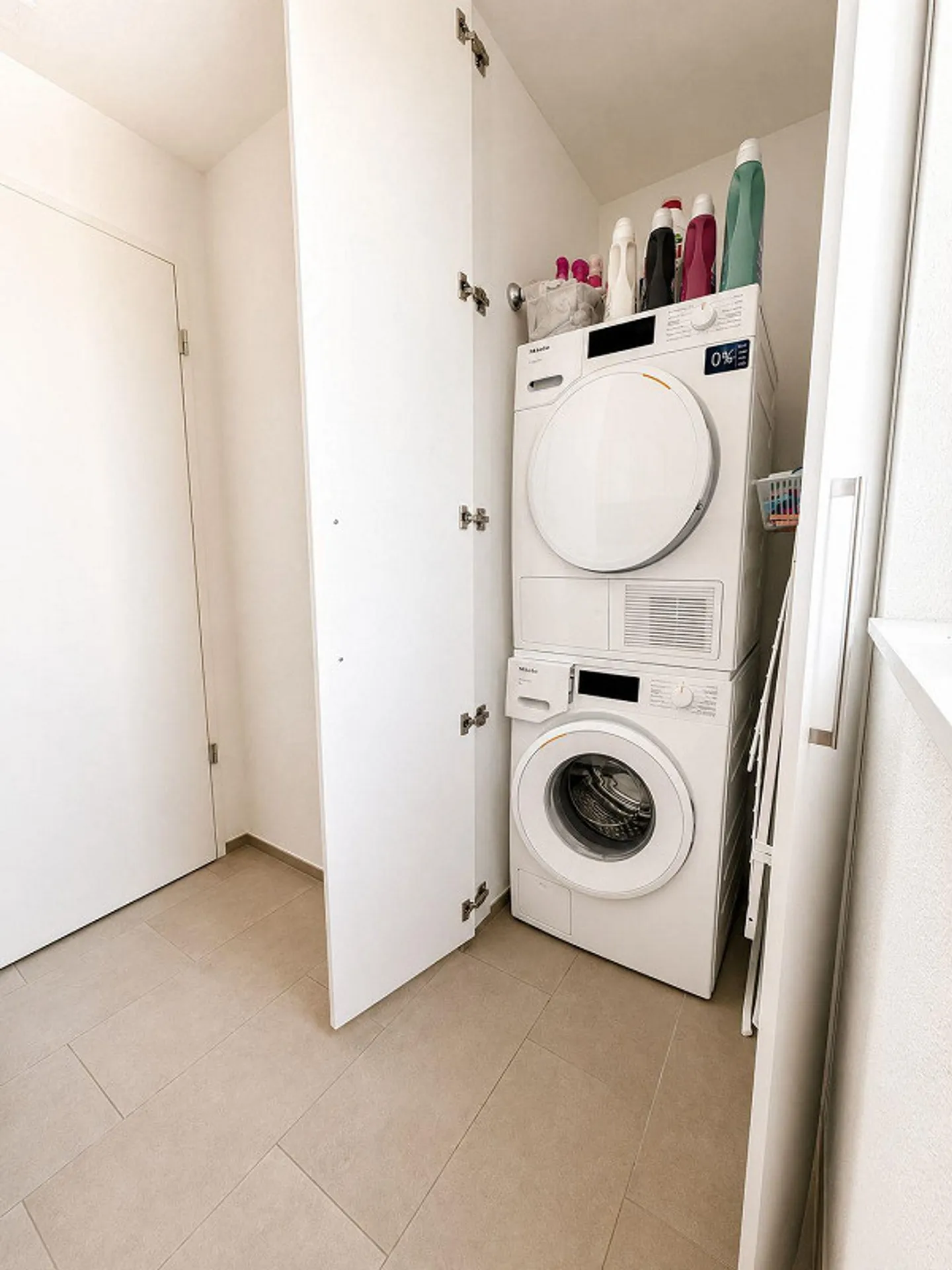Appartement lumineux de 3,5 pièces avec deux loggias - Photo 9 sur 15