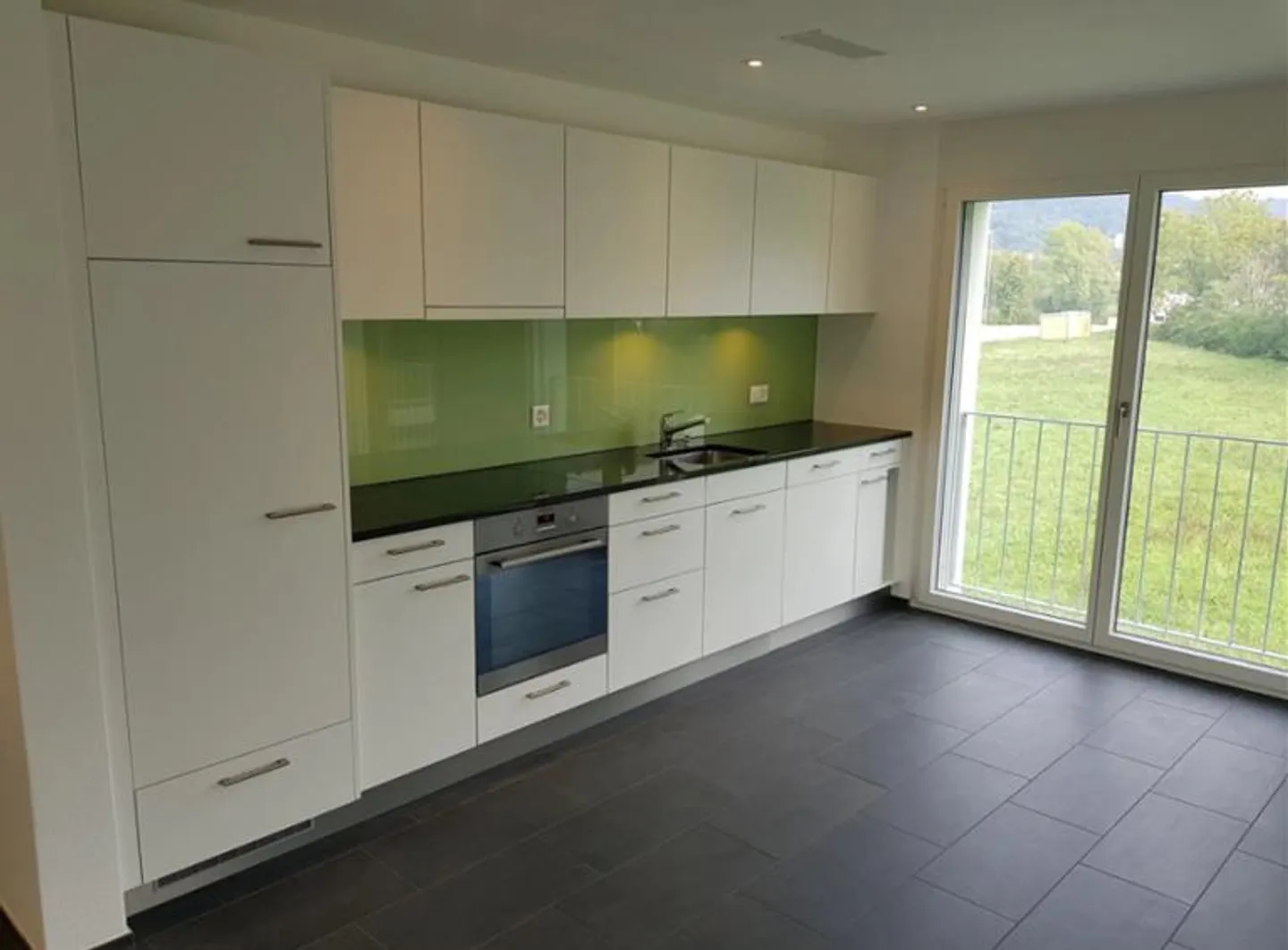 3.5-Zimmer-Parterrewohnung mit Sitzplatz - Foto 2 von 9